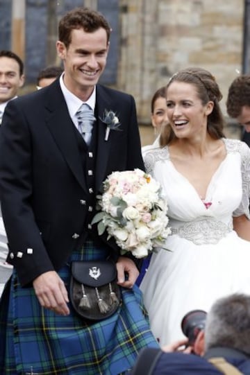 Murray vistió el tradicional "kilt" escocés en una ceremonia a la que, entre otros invitados, acudió el exnúmero uno del tenis británico Tim Henman.