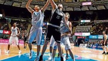 Weis pelea con Prigioni.