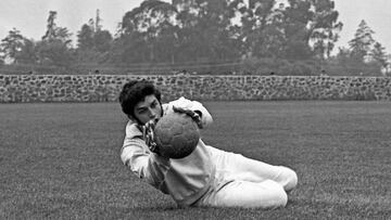  Ignacio Calderon Goalkeeper and Player of the Selection of Mexico (Mexican Selection) on April 11, 1970.
<br><br>
Ignacio Calderon Portero y Jugador de la Seleccion de Mexico (Seleccion Mexicana) el 11 de Abril de 1970.
<br><br>
ARCHIVO HISTORICO / MexSport