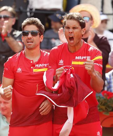 Marc López y Rafa Nadal.