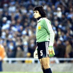 Los 70 años del Pato Fillol, una gloria del fútbol argentino