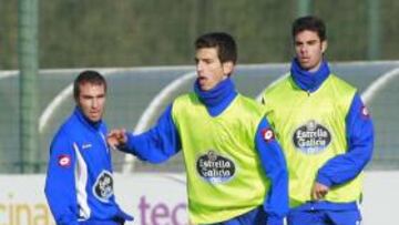 <b>LA PERLA DE LA CANTERA. </b>Juan Carlos, durante un entrenamiento junto a Ayoze y Juan Domínguez.