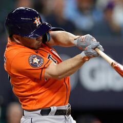 José Altuve conecta home run histórico que lo coloca en la elite de MLB