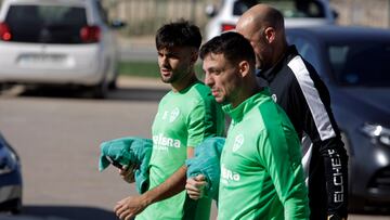 01/02/24 
ENTRENAMIENTO
ELCHE 
ARNAU PUIGMAL OSCAR PLANO