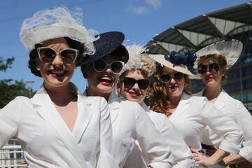 Ascot vuelve lleno de looks extravagantes y mucho glamour