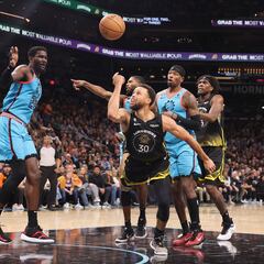 Un Curry divino (50 puntos) para nada: los Warriors se hunden