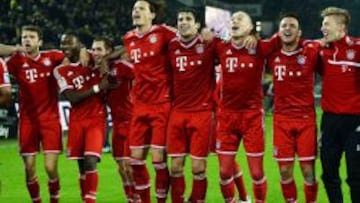 Los jugadores del Bayern celebran una de las victorias de esta temporada brillante que está protagonizando los de Guardiola.