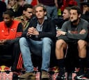 La NBA obligó a Noah a ponerse chaqueta para ver a los Bulls