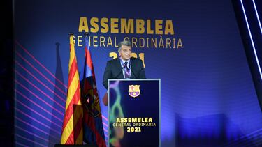 JOAN LAPORTA EN LA ASAMBLEA DE COMPROMISARIOS DEL BARCELONA.