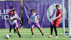 Eduardo Ribeiro, junto a Ricardo Pereira, en un entrenamiento del Real Valladolid.