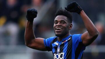 Duván Zapata celebrando gol