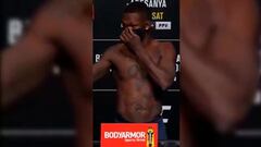 Se queda a unos gramos del corte en el pesaje oficial: ¡su solución es surrealista!