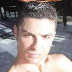 Ponerse pelo en la clínica de Cristiano Ronaldo vale 4.000€