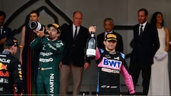 Alonso y Ocon celebran el podio en el GP de Mónaco.