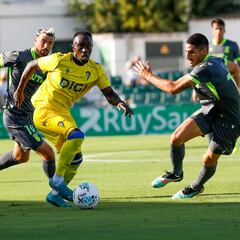 El Ceuta pone en alerta al Cádiz en el debut de Diarra