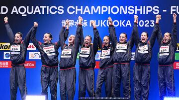 Gold medallists Spain celebrate during the medals ceremony for the women's team technical artistic swimming event during the World Aquatics Championships in Fukuoka on July 18, 2023. (Photo by Yuichi YAMAZAKI / AFP)