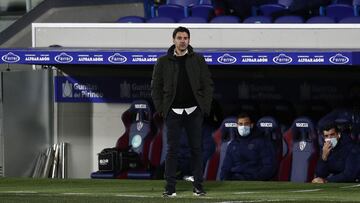 HUESCA, SPAIN - JANUARY 03: Michel, Head Coach of SD Huesca looks on during the La Liga Santander match between SD Huesca and FC Barcelona at Estadio El Alcoraz on January 03, 2021 in Huesca, Spain. Sporting stadiums around Spain remain under strict restr