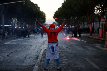 Batalla campal entre los ultras del Marsella y la policía