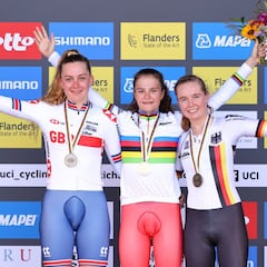 Ivanchenko impone su dominio en la crono junior femenina