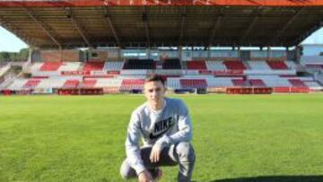 Pablo Maffeo en el Estadio Municipal de Montilivi.