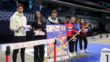 Asier Martínez, María Vicente, Tian Whelpton, Rosaidi Robles, Ana Carrasco, Aslin Quiala y Roberta Bruni posan durante la presentación del evento deportivo internacional 'Navarra Indoor Athletics'.