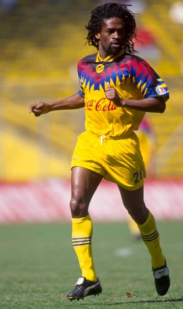 Aunque fue internacional con la Selección de Camerún, pasó por el Fútbol Mexicano con más pena que gloria. Llegó al América para la temporada 94-95, pero el defensor nunca logró adaptarse al balompié azteca, sólo jugó en seis encuentros, cuatro de ellos de forma completa. Así como llegó, se fue de Las Águilas y es considerado de los peores fichajes en la historia azulcrema.