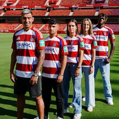 El Granada presenta sus nuevas y espectaculares equipaciones con el arte de Saiko