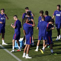 Dos horas de trabajo con la ausencia de Gameiro