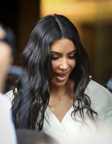 Kim Kardashian paraliza Armenia para el bautizo de sus hijos