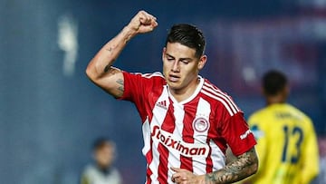 Goles y asistencias de James que le dan un premio en Grecia