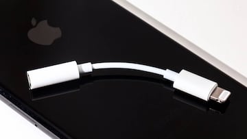 Diferenciar un cable Apple verdadero de uno falso que puede dañar tu iPhone