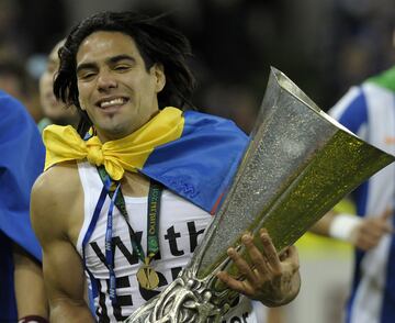 El 18 de mayo de 2011 es un día que Falcao nunca olvidará. El Tigre fue la gran figura del Porto en la final de la Europa League ante Sporting Braga, donde anotó el único gol con el que se coronaron campeones. Anotación que además le sirvió para convertirse en el goleador de la competición con 18 tantos, siendo este el máximo número de goles en una temporada en torneos UEFA.