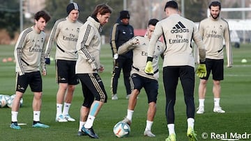 Ramos and Benzema return to training ahead of Sevilla clash