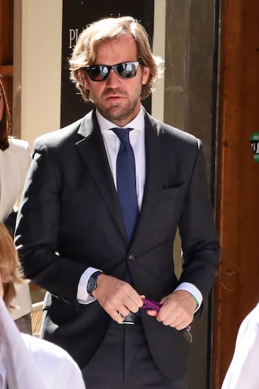 Rosauro Varo antes de la procesión de Domingo de Ramos en Sevilla.