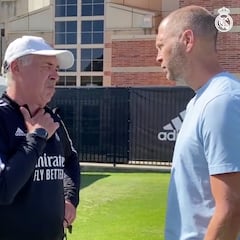 Gregg Berhalter se reúne con Carlo Ancelotti durante gira de pretemporada del Real Madrid en USA