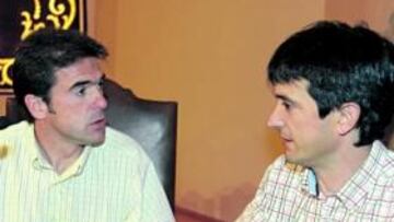 <b>DE PESCA. </b>Pacheta y Arconada han surtido al equipo de futbolistas vascos y navarros.