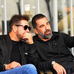 Simeone visitó a Arda Turan