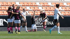 El Sporting Huelva celebra el gol de la victoria.