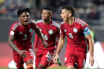 Con goles de Óscar Cortes y Gustavo Puerta, el equipo nacional logró darle la vuelta al marcador para iniciar la Copa del mundo con un triunfo.