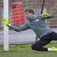 Iraizoz sufre una gastroenteritis y complica la portería del Athletic