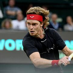 Rublev y Sinner acceden a cuartos