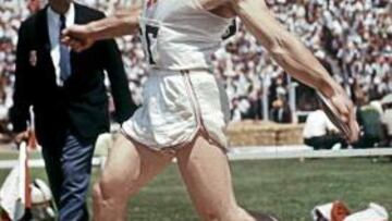 <b>SEGUNDO DE CUATRO. </b>Al Oerter, en Roma 60: segundo oro de cuatro.