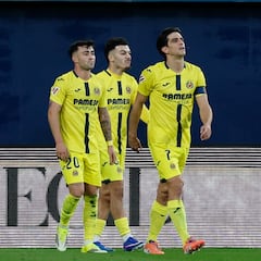 Aprobados y suspensos del Villarreal: Moleiro salva a un Submarino espeso