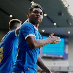 Doblete de Morelos en goleada de Rangers ante Hearts