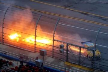 Carrera en la pista de Talladega en Alabama, uno de los óvalos más rápidos y largos de la temporada con más de 4,1 km. En dicha pista, como en Daytona, las velocidades son muy altas, debido tanto a su longitud como a sus peraltes; por tanto en todas las categorías se le colocan dos placas restrictoras de velocidad, sobre todo en la boca del carburador, impidiendo que el motor desarrolle más caballaje dejando a los vehículos con la mitad de la potencia de los motores.