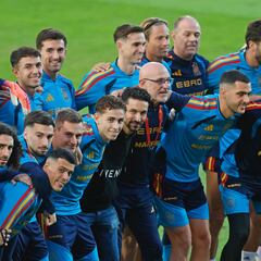 Jesús Navas, premio AS, da suerte a la Selección en Sevilla