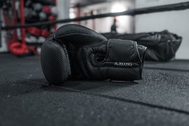 Cómo elegir guantes y sacos para tu entrenamiento de boxeo