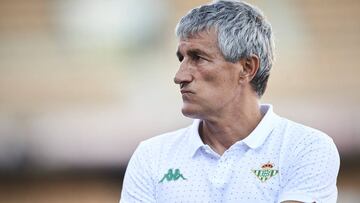 Quique Setién, a vueltas con el lateral izquierdo del Betis