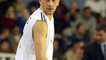 <b>DECISIVO. </B>El capitán del Madrid, con 19 puntos, fue el mejor de su equipo.