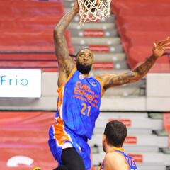 El Valencia supera al UCAM con un Dubljevic magistral